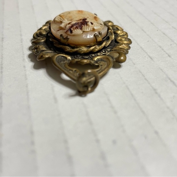 Victorian style Cameo Pendant Woman Silhouette - Picture 4 of 10